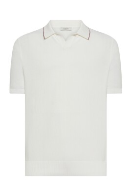 white-polo-t-shirts-with-contrast-stripes