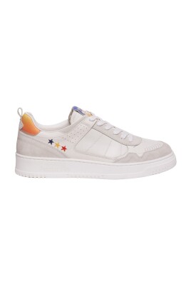 white-sneakers-italia-ottantadue-style