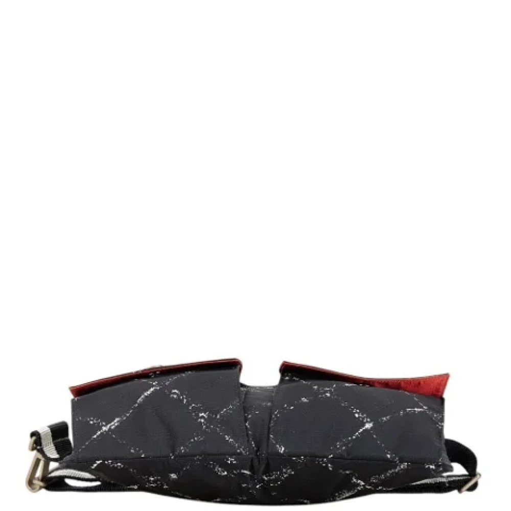 Chanel Vintage Pre-owned Nylon shoulder-bags Black Dames