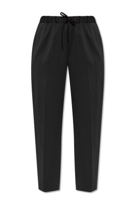 creased-trousers