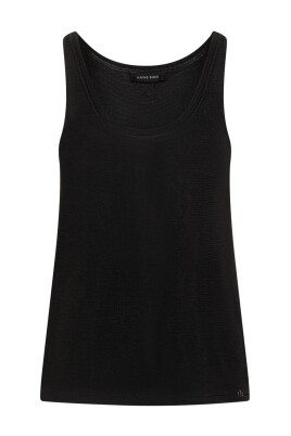 debardeur-en-tricot-classique