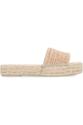 mules-en-raphia-avec-bout-rond