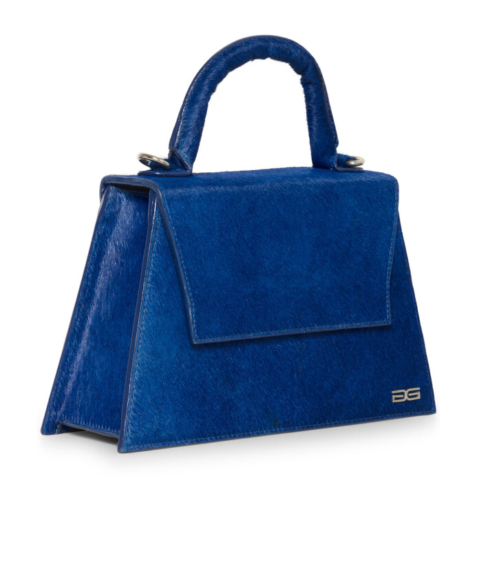 blauwe-leren-tas-met-verstelbare-band