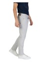 pantalon-gris-en-coton-lycra-avec-poches
