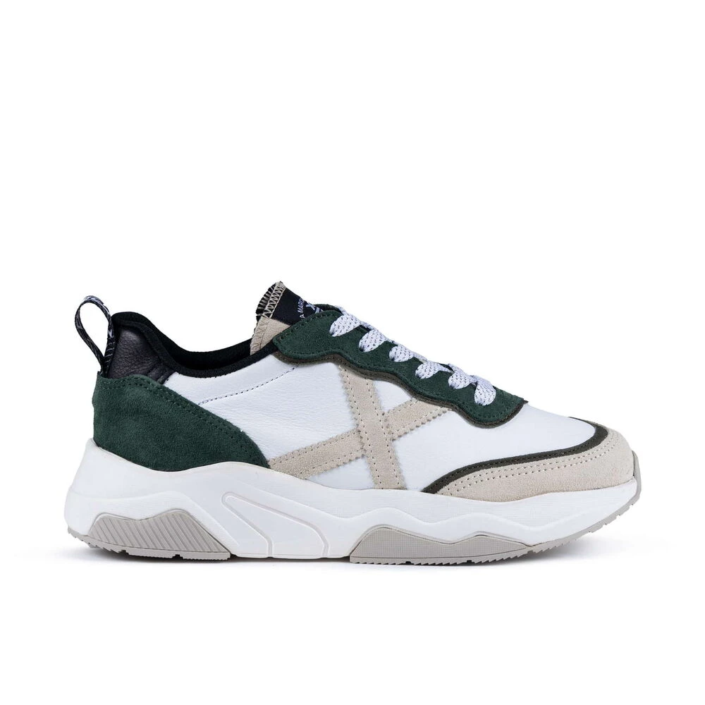 Shoes > Sneakers - - Munich - Modalova