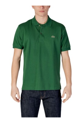 polo-vert-avec-boutons