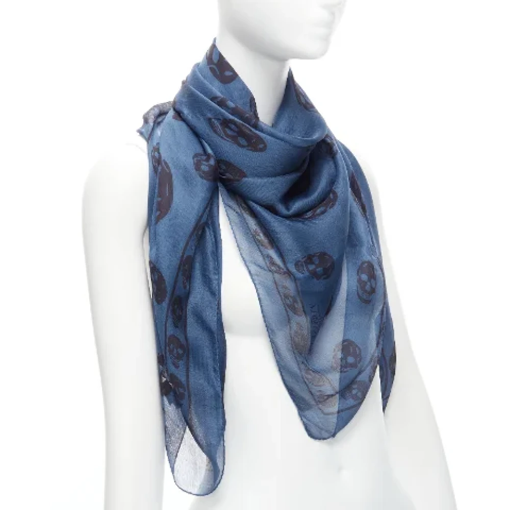 Alexander McQueen Pre-owned Silk scarves Blue Dames