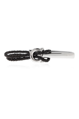 bracelet-with-engraved-logo