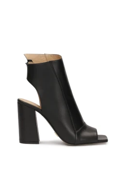 Läder peep-toe stövletter med öppen tå och häl