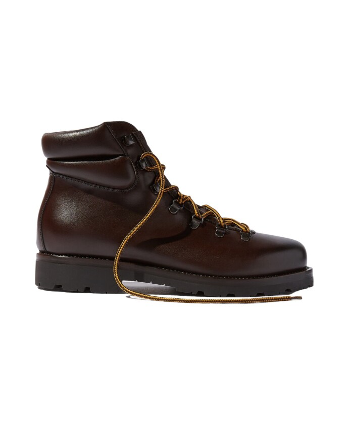 edmund-bottes-a-lacets