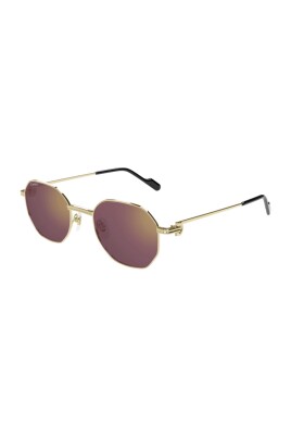 stylish-sunglasses-for-a-chic-look