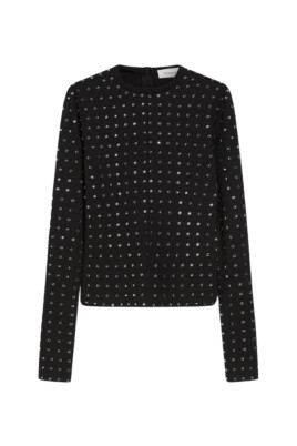 stylish-top-for-active-lifestyle