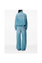 manteau-bleu-clair-a-boutons