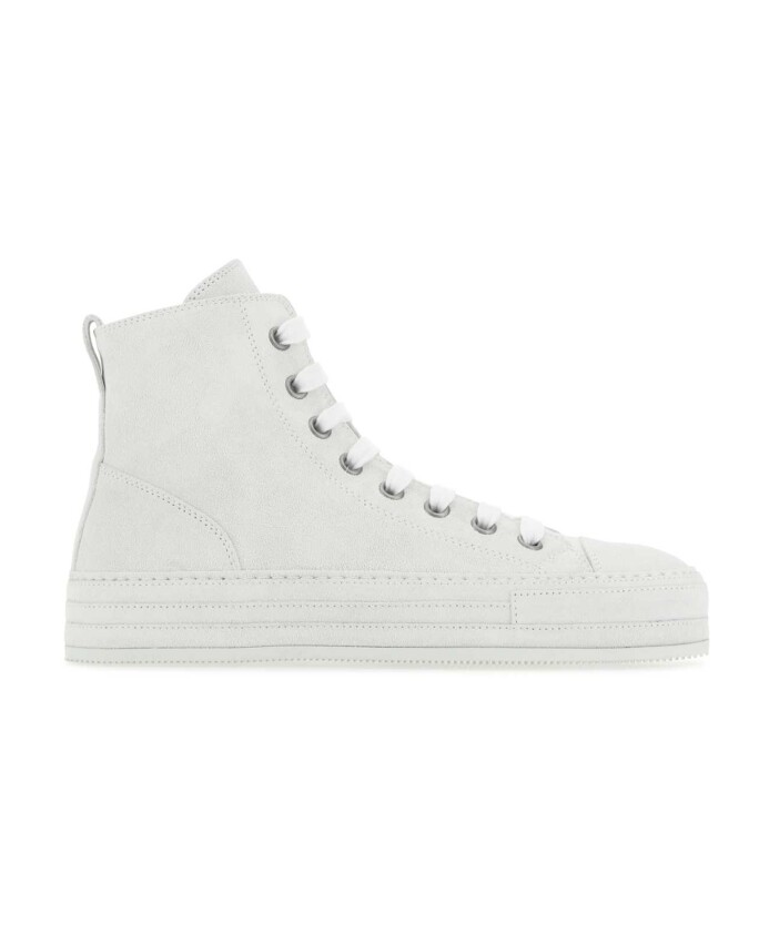sneakers-en-daim-blanc