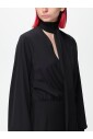 robe-midi-noire-avec-col-a