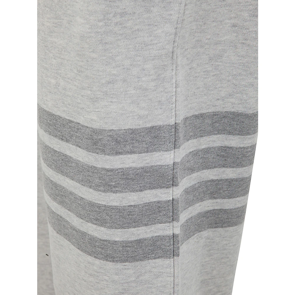Thom Browne Klassieke Loopback Sweatpants met 4 Bar Stripe Gray Heren