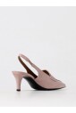 escarpins-en-cuir-noir-a-bout-pointu