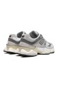 grey-9060-lifestyle-sneaker