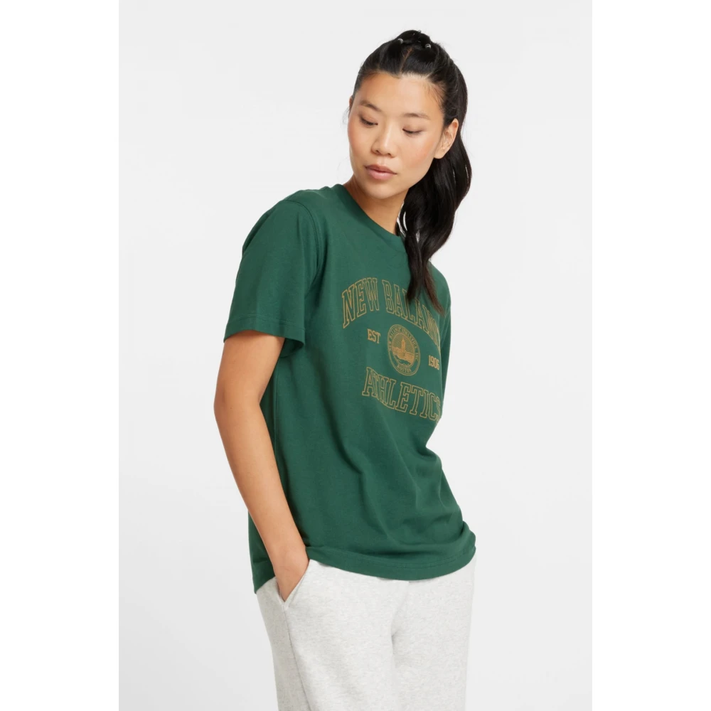 New Balance Athletics Oversized Crest T-Shirt Green Dames