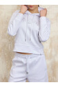 sweat-a-capuche-blanc-avec-details-zippes