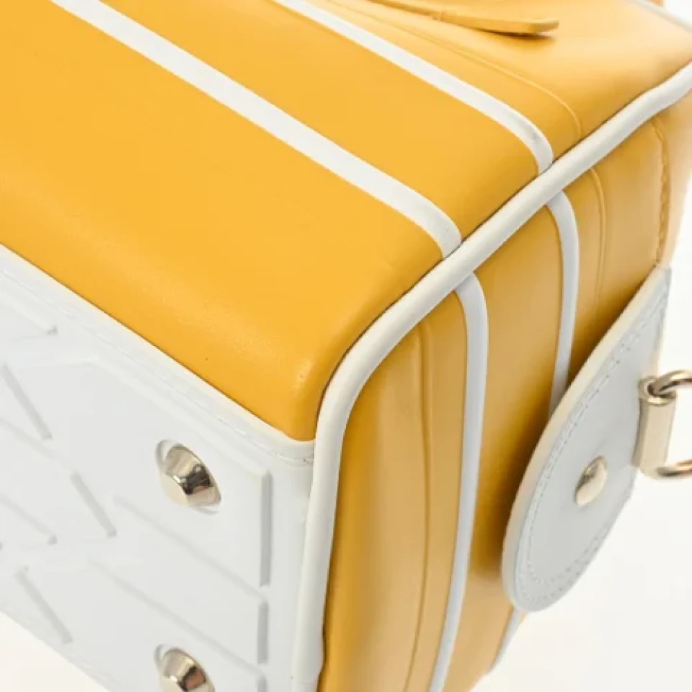 Dior Vintage Pre-owned Leather handbags Yellow Dames