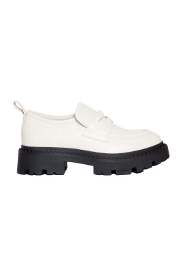 mocassins-loafer-blancs