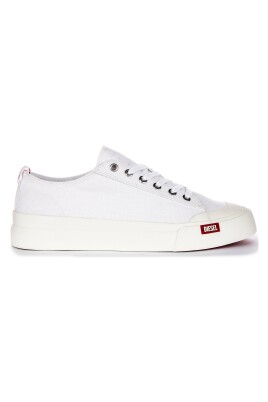 low-cut-rubber-toe-sneakers