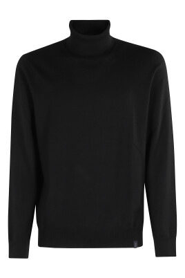 black-turtleneck-sweater-long-sleeve