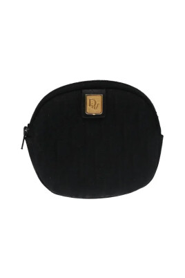 pre-owned-canvas-plnbcker