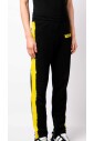 jogging-noir-avec-effet-peinture-jaune
