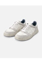 sneakers-elegantes-avec-une-touche-classique