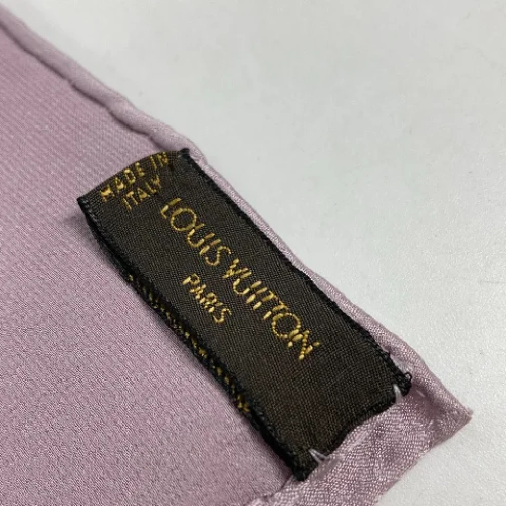 Louis Vuitton Vintage Pre-owned Silk scarves Purple Dames