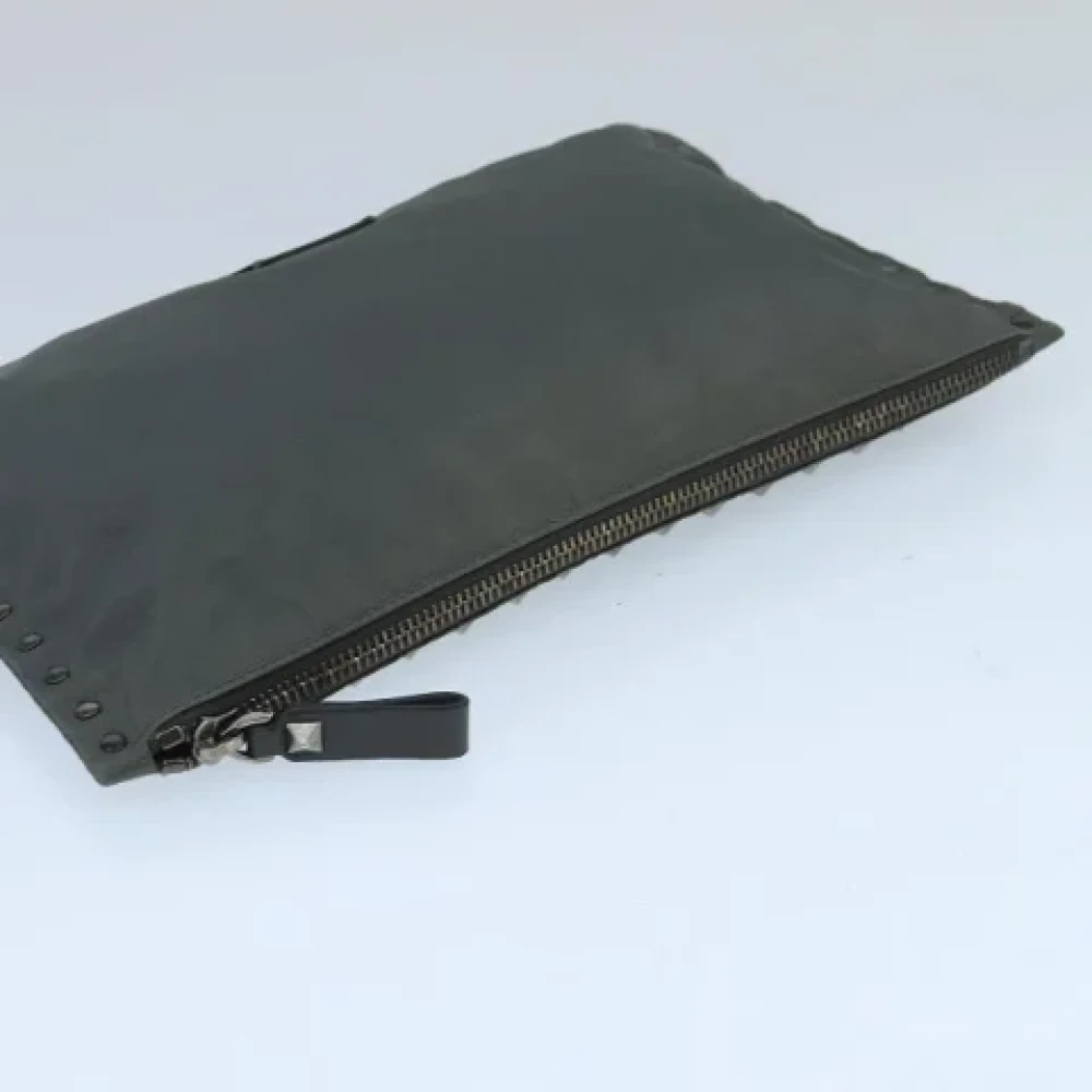 Valentino Vintage Pre-owned Nylon clutches Gray Dames