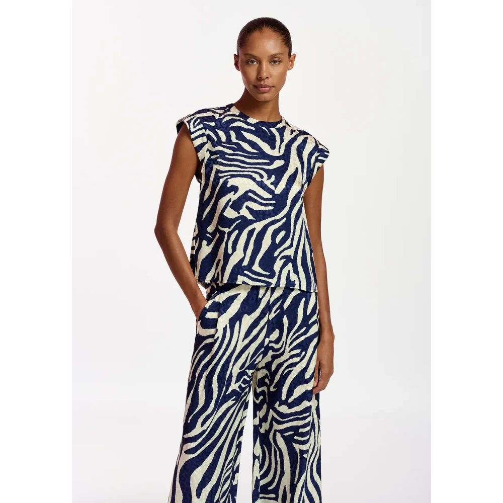 Blouses & Shirts > Blouses - - Essentiel Antwerp - Modalova