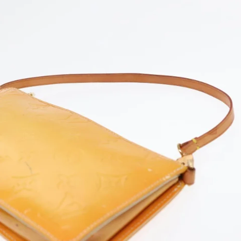 Louis Vuitton Vintage Pre-owned Leather clutches Yellow Dames