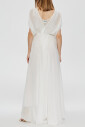robe-avec-col-en-v