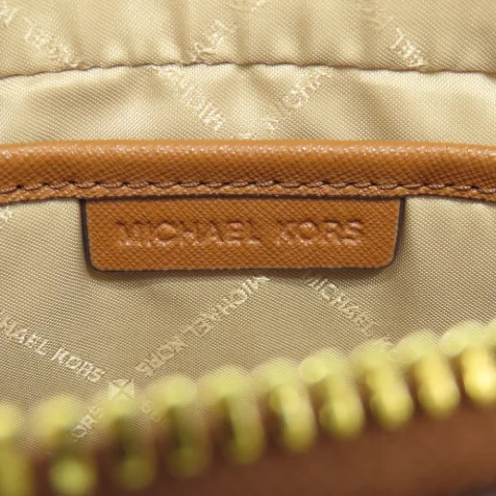Michael Kors Pre-owned Canvas shoulder-bags Brown Dames