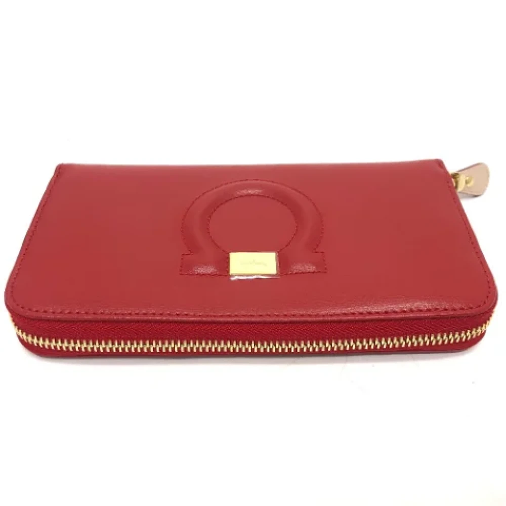 Salvatore Ferragamo Pre-owned Leather wallets Red Dames
