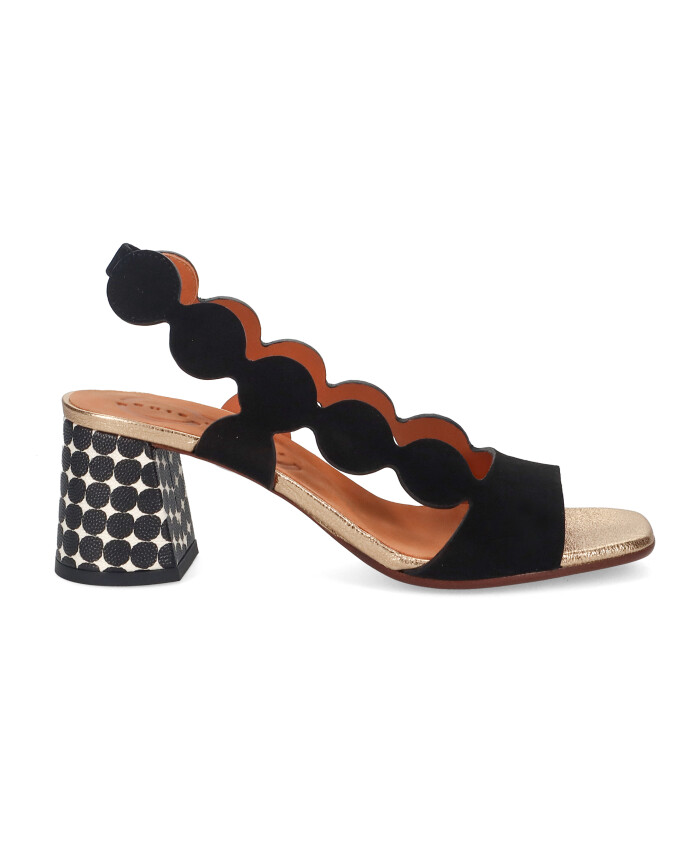 zwarte-suede-leren-hakken-met-gesp
