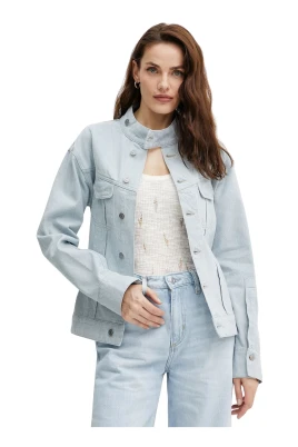 Skulpturerad jeansjacka