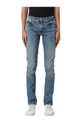modern-fit-denim-jeans