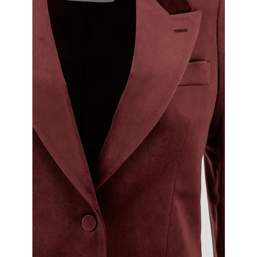 Lardini Peak Kraag Jas Stijlvol Ontwerp Red Dames