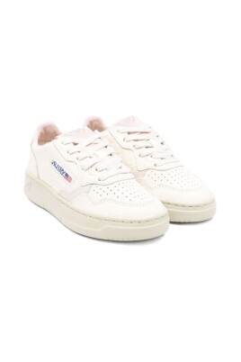 sneakers-blanches-pour-garcons