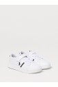 witte-strap-sneaker-voor-kinderen