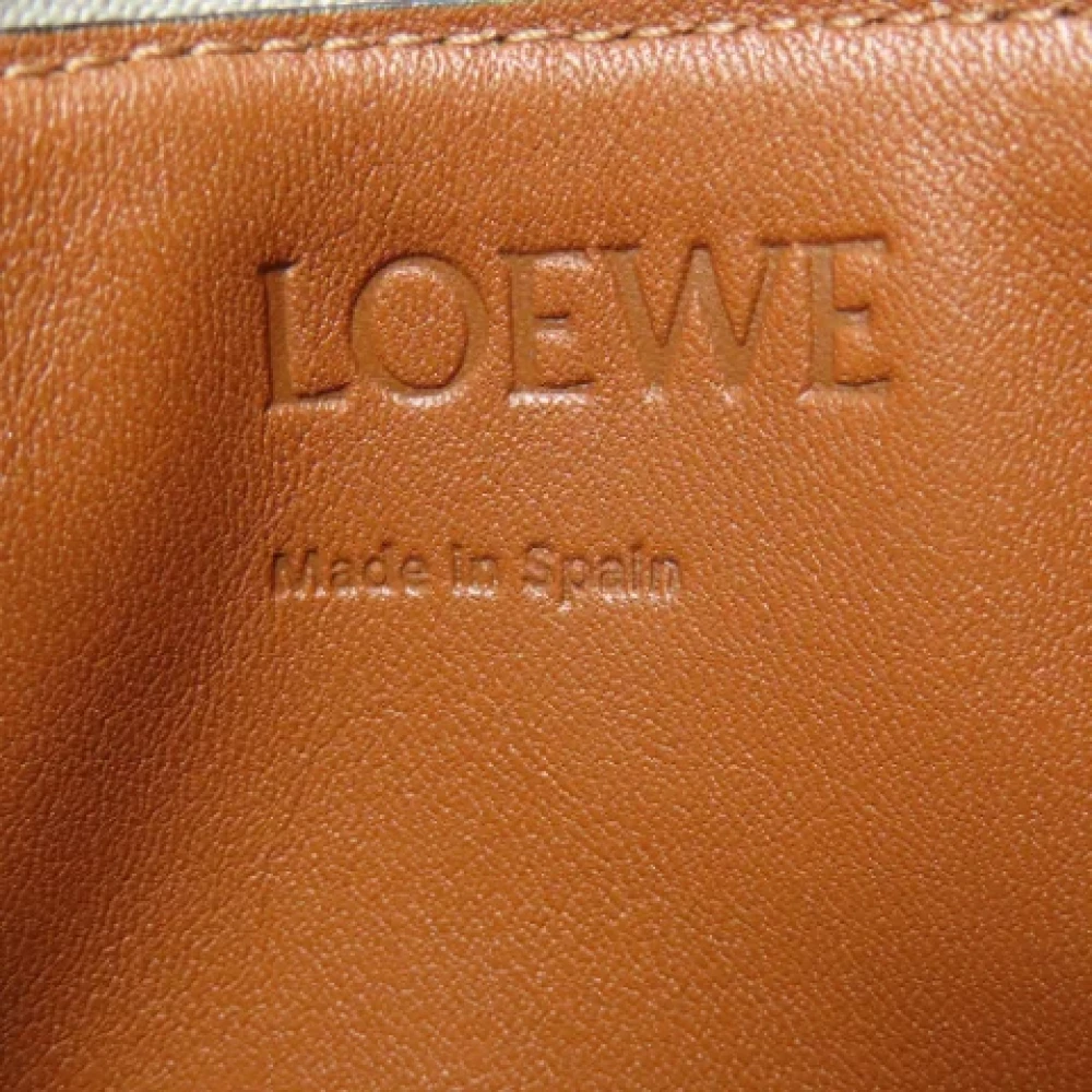 Loewe Pre-owned Leather wallets Beige Dames