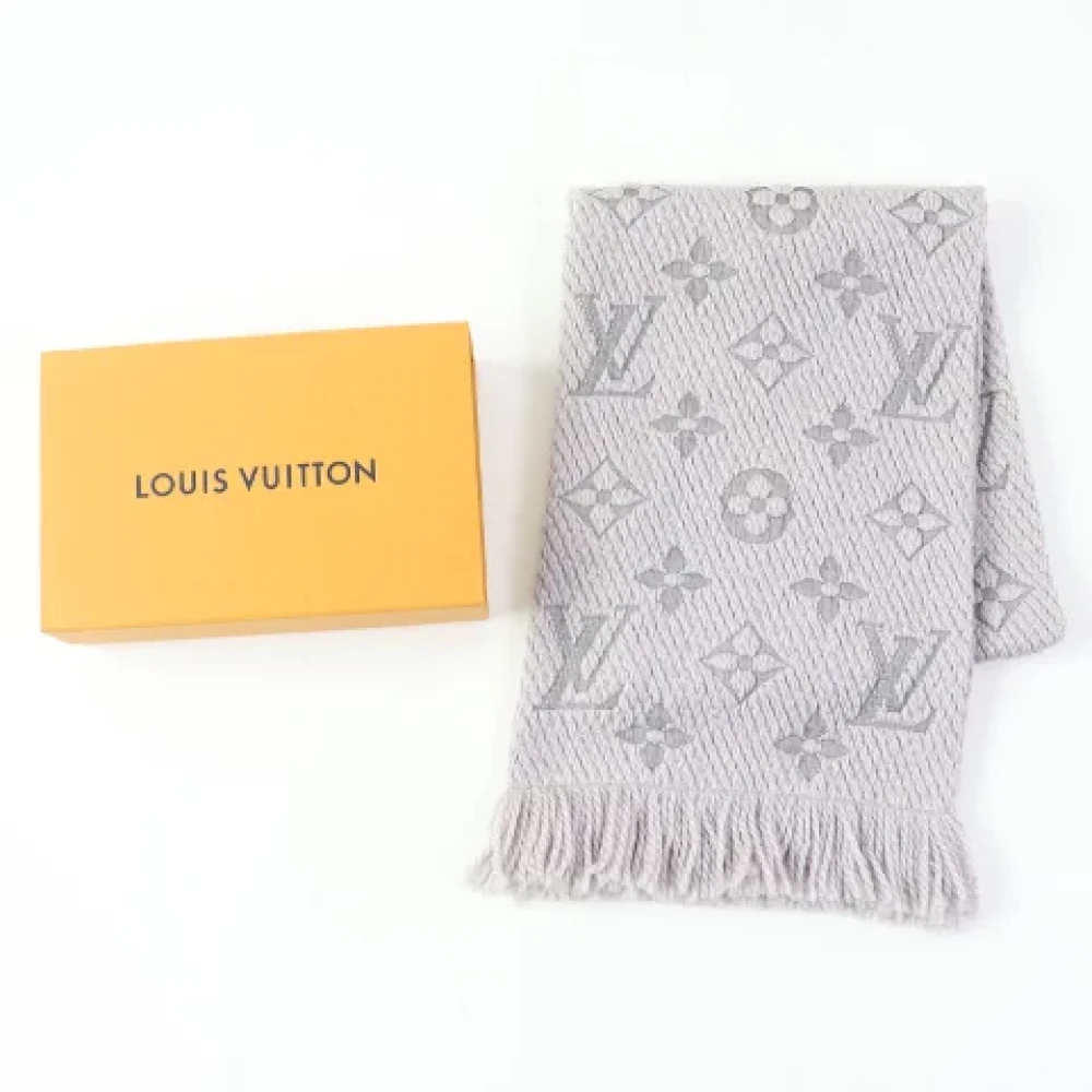 Louis Vuitton Vintage Pre-owned Fabric scarves Gray Dames