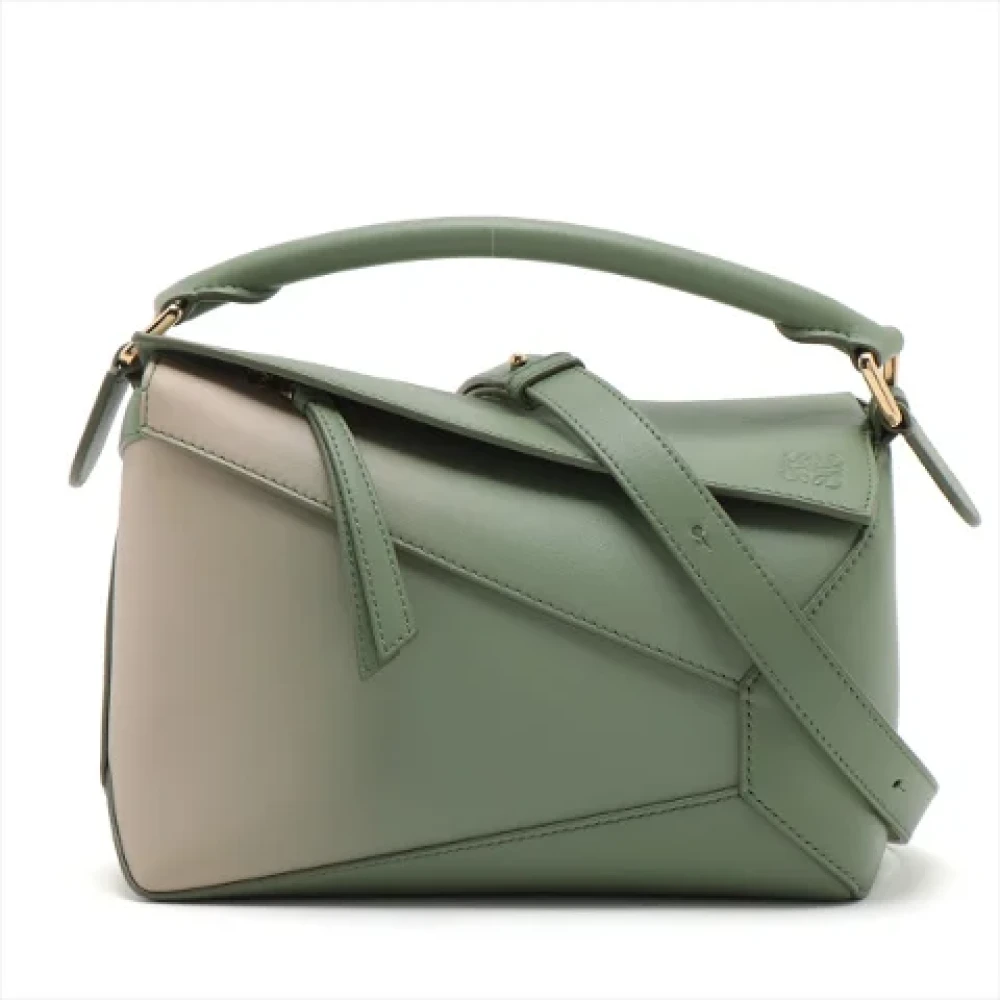 Loewe Pre-owned Leather handbags Green Dames