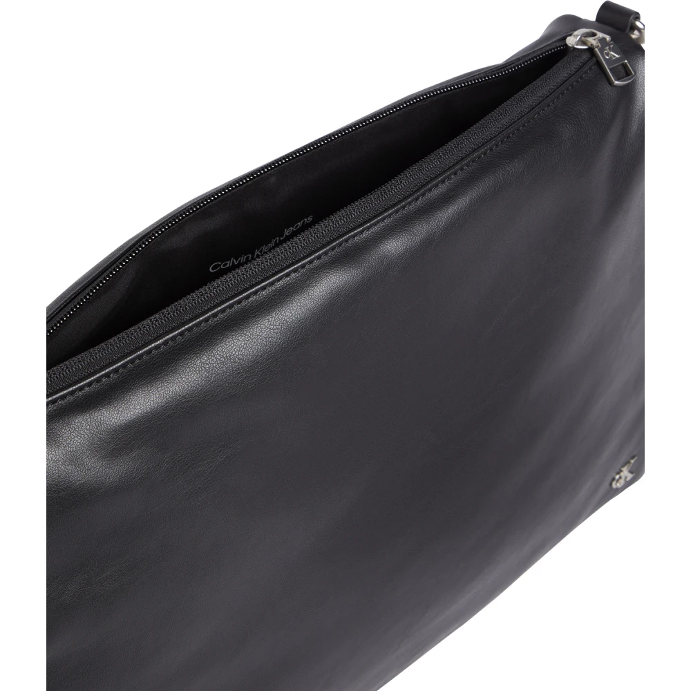 Calvin Klein Zwarte schoudertas met micro mono ketting Black Dames