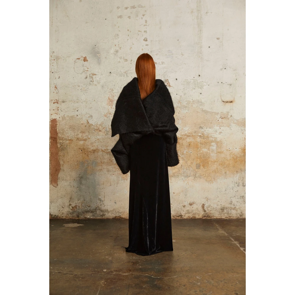 Cortana Lucht lang zwart mohair jas Black Dames
