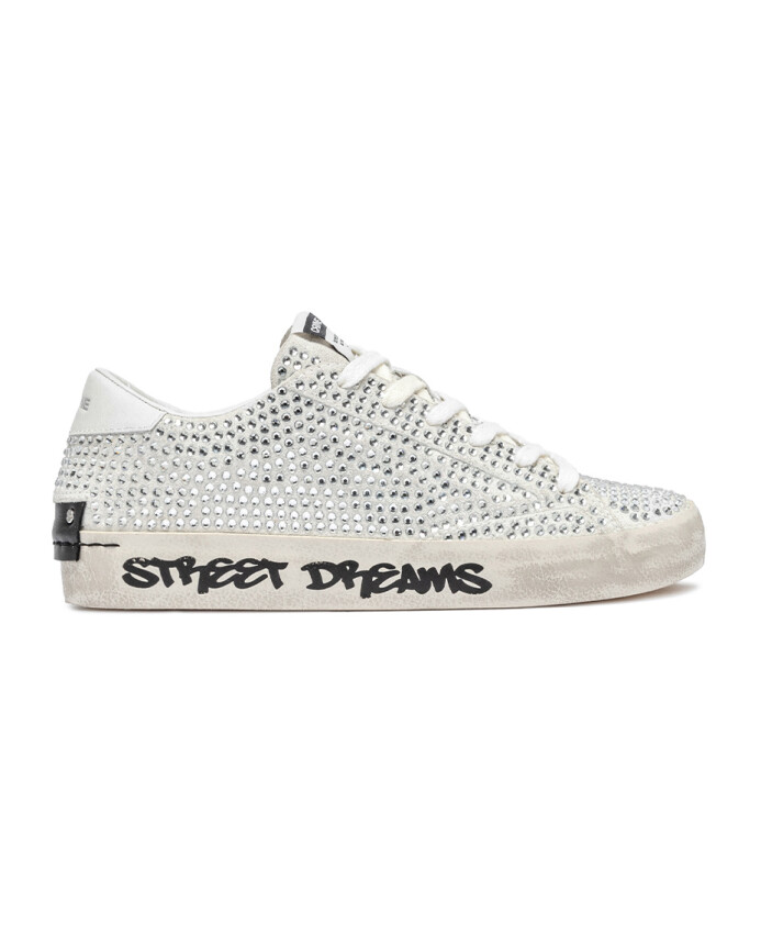 sneakers-blanches-en-daim-avec-strass
